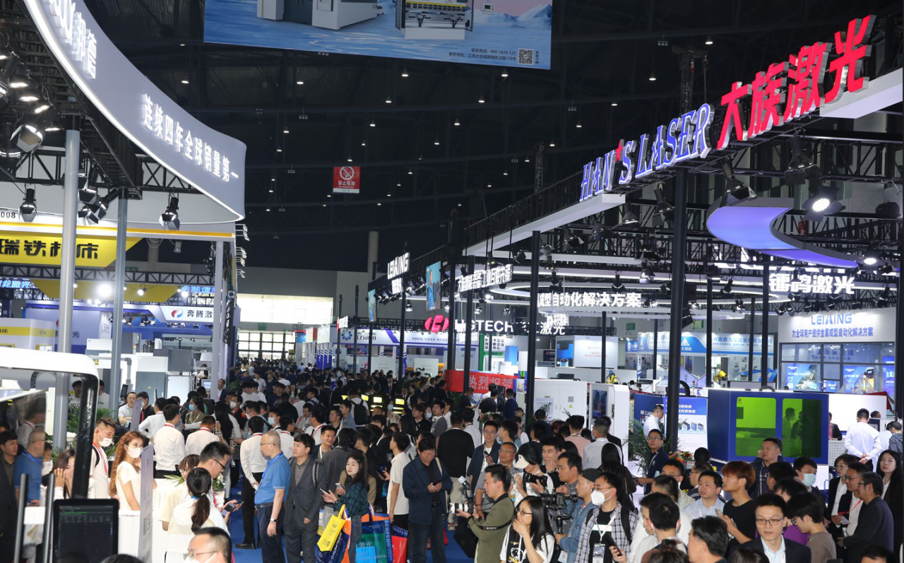 蓉城春光中的工业华章：2024成都国际工业博览会开幕在即
